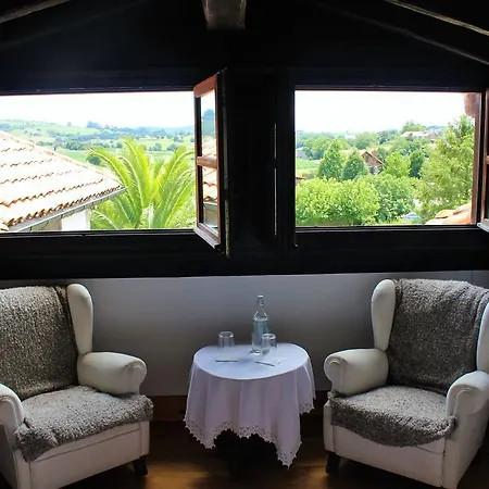 ホテル La Casona De Suesa
